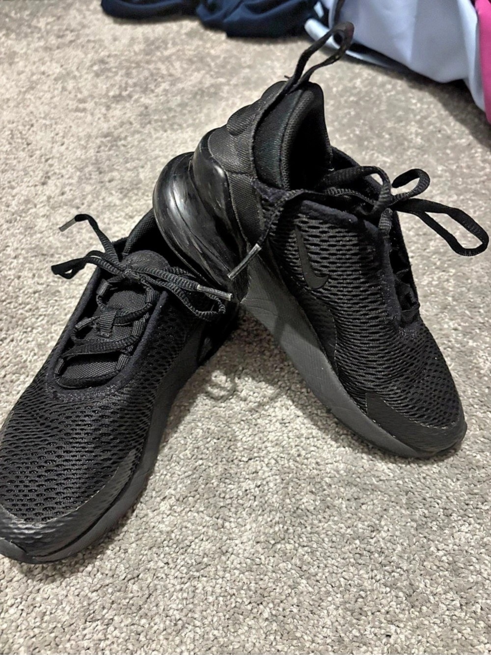 Youth Nike Air Max 270 Triple Black Shoes in size 1